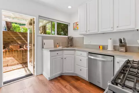 100-102 4th St, Sausalito, CA 94965 photo 19