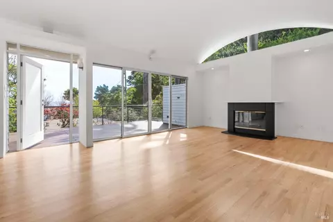 100-102 4th St, Sausalito, CA 94965 photo 5