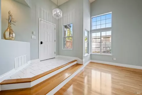 Entry Way - 248 Glenview Cir, Vallejo, CA 94591 photo 1 of 3