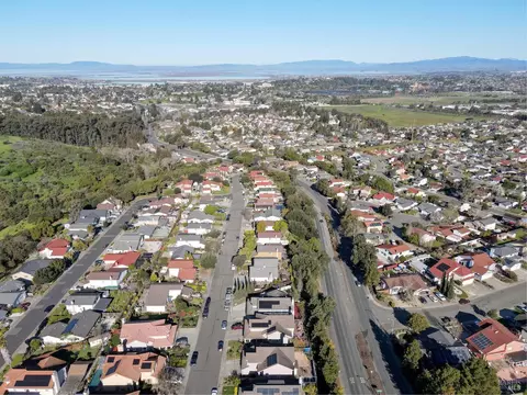 View/Area - 248 Glenview Cir, Vallejo, CA 94591 photo 6 of 10
