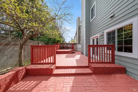 Exterior - 248 Glenview Cir, Vallejo, CA 94591 photo 7 of 9
