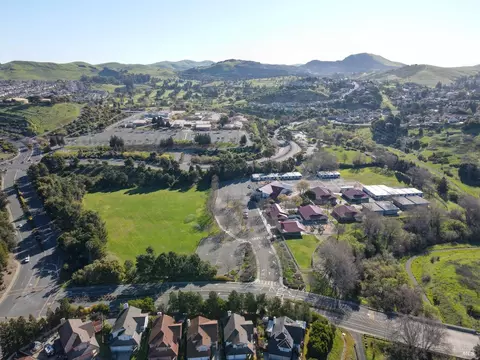 View/Area - 248 Glenview Cir, Vallejo, CA 94591 photo 5 of 10