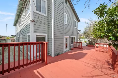 Exterior - 248 Glenview Cir, Vallejo, CA 94591 photo 4 of 9