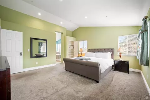 Bedroom - 248 Glenview Cir, Vallejo, CA 94591 photo 2 of 5