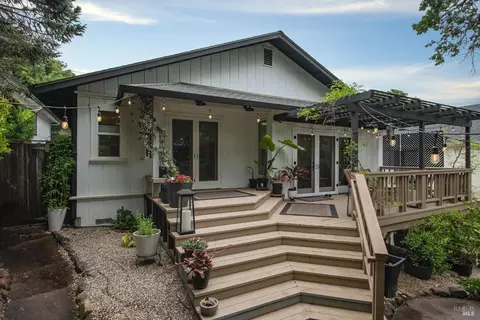 896 Los Robles Dr, Sonoma, CA 95476 photo 13
