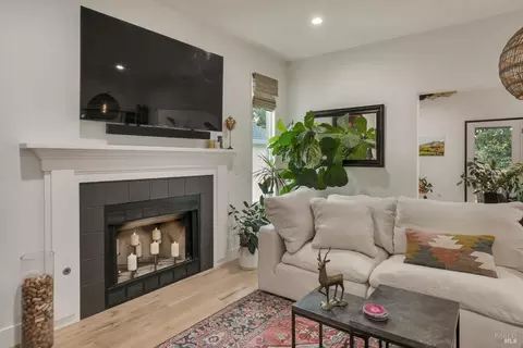 896 Los Robles Dr, Sonoma, CA 95476 photo 29