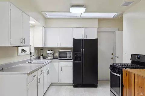 52 Park Rd, Fairfax, CA 94930 photo 18