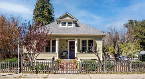 300 Scott St, Ukiah, CA 95482
