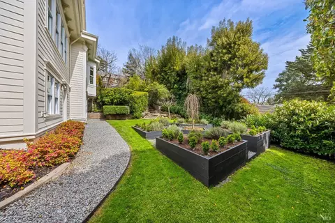 Exterior - 2 Summit Ave, Mill Valley, CA 94941 photo 12 of 14