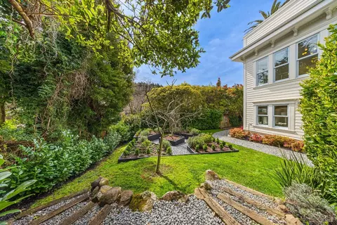 Exterior - 2 Summit Ave, Mill Valley, CA 94941 photo 11 of 14