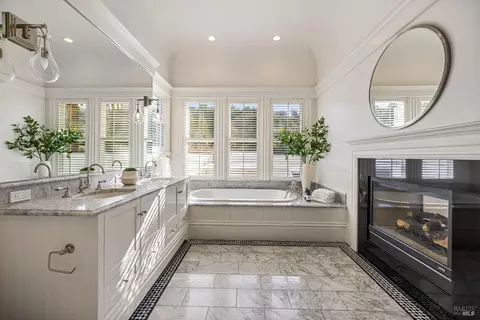 Bath - 2 Summit Ave, Mill Valley, CA 94941 photo 5 of 9