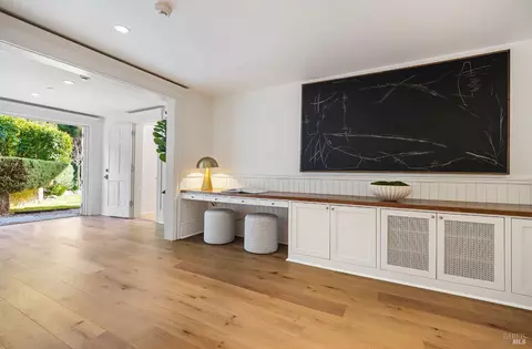 Entry Way - 2 Summit Ave, Mill Valley, CA 94941 photo 10 of 12