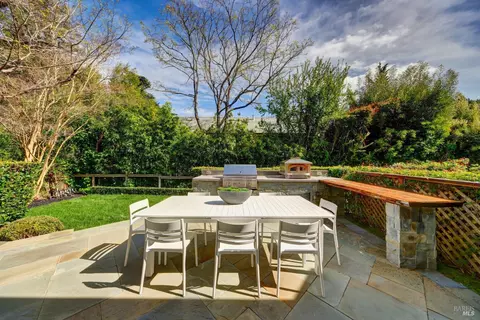 Exterior - 2 Summit Ave, Mill Valley, CA 94941 photo 10 of 14