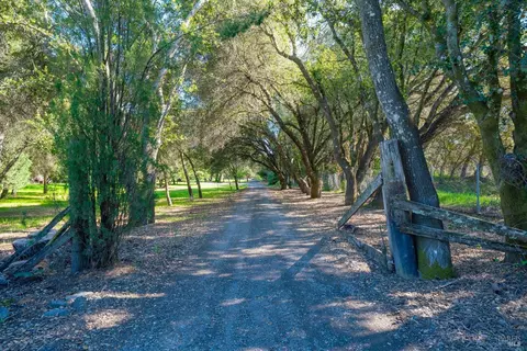510 Westside Rd, Healdsburg, CA 95448