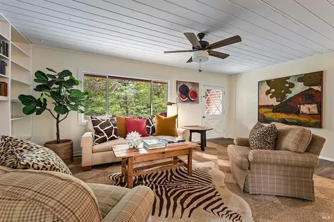 1940 N Fitch Mountain Rd, Healdsburg, CA 95448