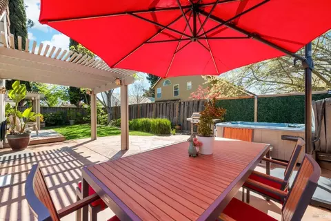 Exterior - 600 Hawk Dr, Vacaville, CA 95687 photo 20 of 32