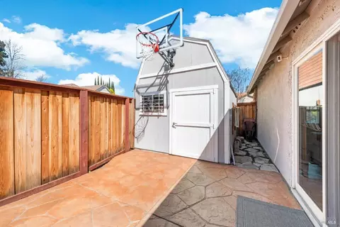 Exterior - 600 Hawk Dr, Vacaville, CA 95687 photo 32 of 32