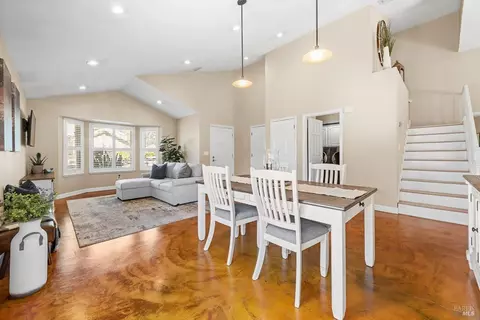 Dining - 600 Hawk Dr, Vacaville, CA 95687 photo 1 of 4