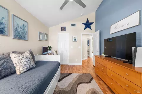 Bedroom - 600 Hawk Dr, Vacaville, CA 95687 photo 6 of 10