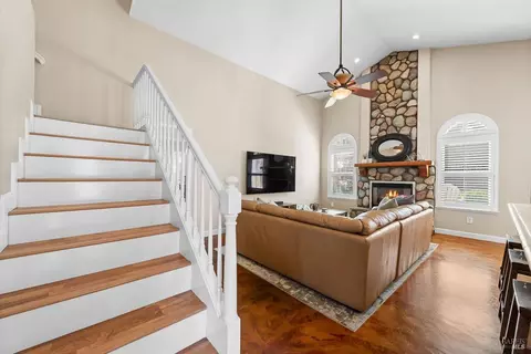 Entry Way - 600 Hawk Dr, Vacaville, CA 95687 photo 3 of 3