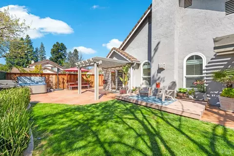 Exterior - 600 Hawk Dr, Vacaville, CA 95687 photo 13 of 32
