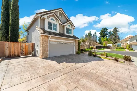 Exterior - 600 Hawk Dr, Vacaville, CA 95687 photo 4 of 32