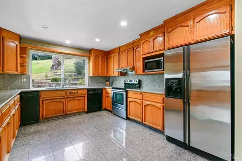 116 Skyline Ct, Vallejo, CA 94591 photo 17