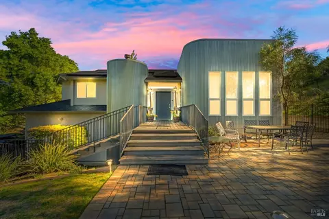 2120 Mecca Ct, Fairfield, CA 94534