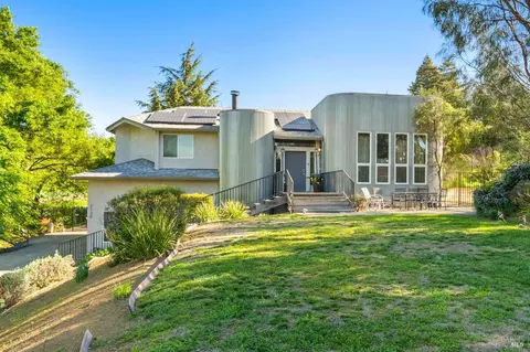 Exterior - 2120 Mecca Ct, Fairfield, CA 94534 photo 9 of 11