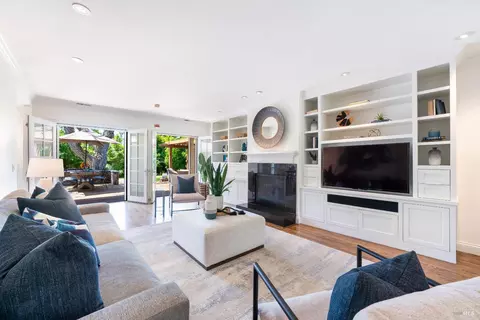 522 Tucker St, Healdsburg, CA 95448