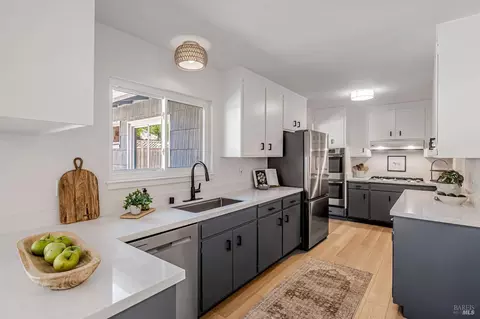 2451 5th Ave, San Rafael, CA 94901