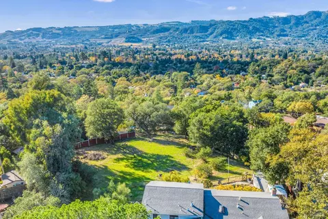 1195-1197 Alberca Rd, Sonoma, CA 95476