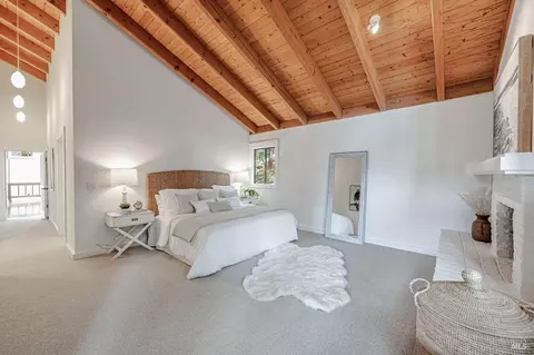 70 Black Log Rd, Kentfield, CA 94904 photo 17