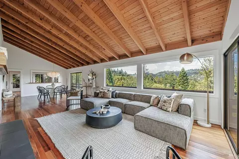 70 Black Log Rd, Kentfield, CA 94904