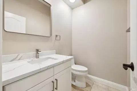 Bath - 5232 Sunridge Dr, Fairfield, CA 94534 photo 6 of 8