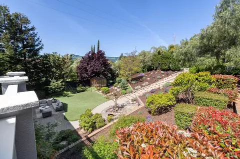 Exterior - 5232 Sunridge Dr, Fairfield, CA 94534 photo 6 of 35