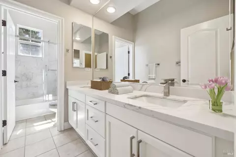 Bath - 5232 Sunridge Dr, Fairfield, CA 94534 photo 7 of 8