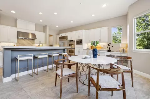 Dining - 5232 Sunridge Dr, Fairfield, CA 94534 photo 6 of 7
