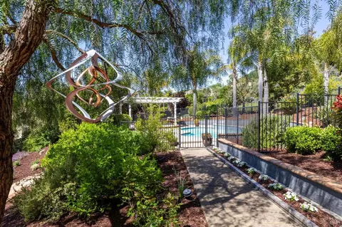 Exterior - 5232 Sunridge Dr, Fairfield, CA 94534 photo 17 of 35