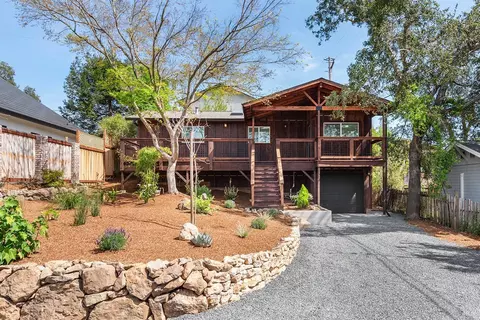 8109 Maple Ave, Forestville, CA 95436