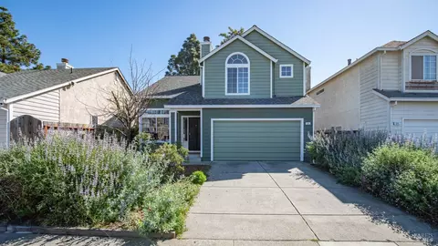 335 Ridgecrest Cir, Suisun City, CA 94585
