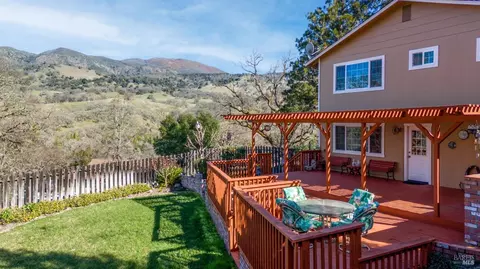 Exterior - 830 Riverside Dr, Ukiah, CA 95482 photo 2 of 7