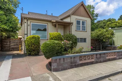 2122 Napa St, Vallejo, CA 94590 photo 2
