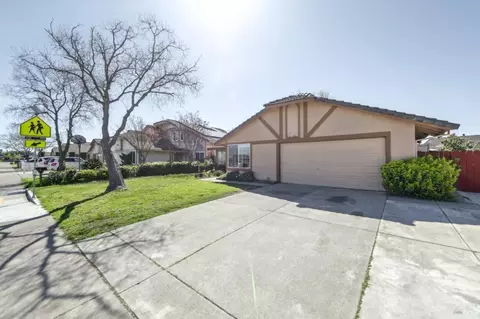 2812 Whitney Dr, Fairfield, CA 94533 photo 2