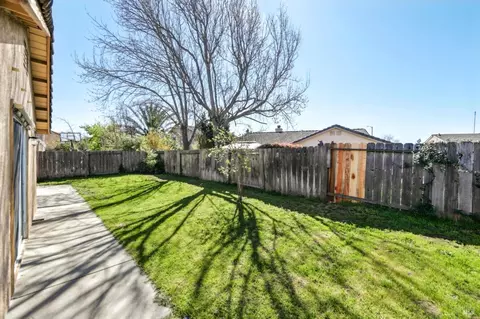 2812 Whitney Dr, Fairfield, CA 94533 photo 31