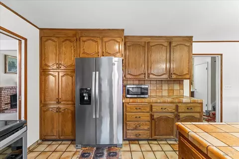 Kitchen - 407 Corte Majorca, Vacaville, CA 95688 photo 4 of 5