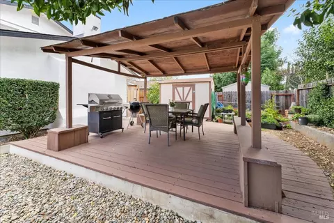 Exterior - 407 Corte Majorca, Vacaville, CA 95688 photo 9 of 13
