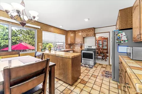 Kitchen - 407 Corte Majorca, Vacaville, CA 95688 photo 1 of 5