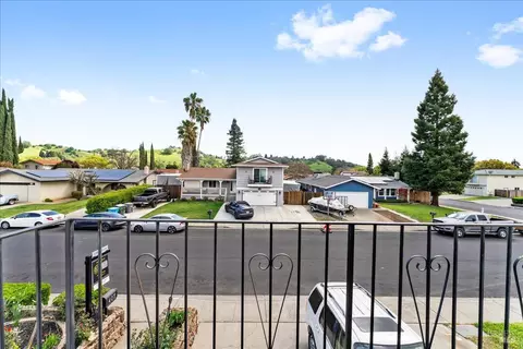 Exterior - 407 Corte Majorca, Vacaville, CA 95688 photo 3 of 13