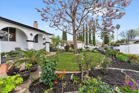 Exterior - 407 Corte Majorca, Vacaville, CA 95688 photo 13 of 13